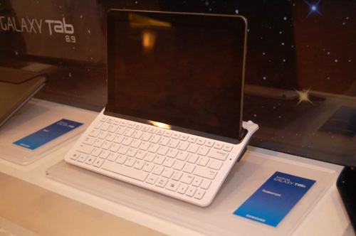 Samsung Galaxy Tab 8.9 cu tastatura
